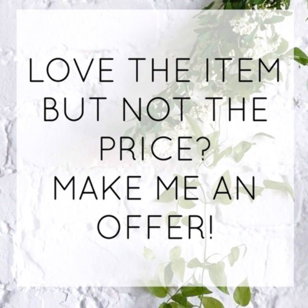 Let’s connect on an offer! Photo cred: Poshmark